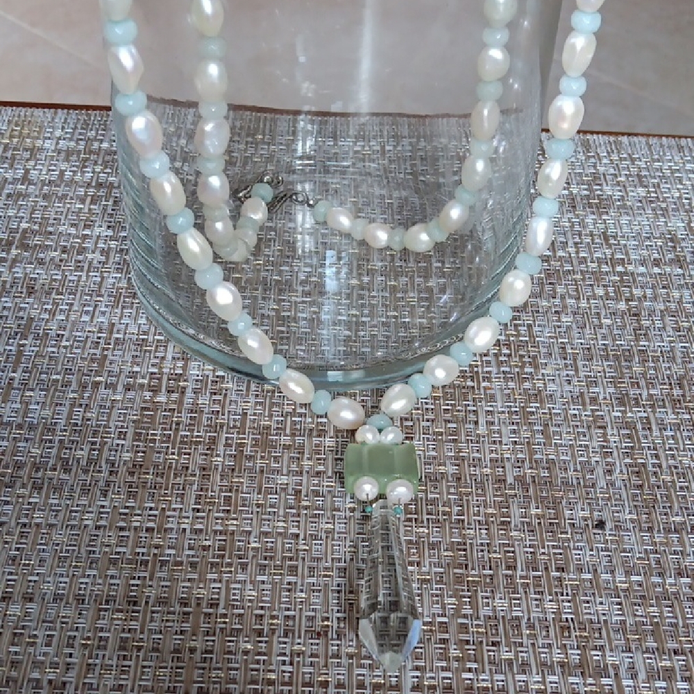 Elegant,Fresh Water Pearl Necklace with Crystal PendantHandcrafted